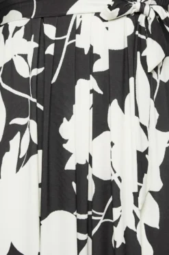 YOURS Curve Black Floral Midaxi Wrap Dress 9 YOURS Curve Black Floral Midaxi Wrap Dress -Outlet Stylo Wise Store 024a04d5 9f17 45 301985 Z scaled