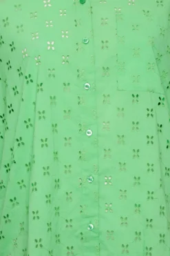LIMITED COLLECTION Curve Green Broderie Anglaise Shirt 11 LIMITED COLLECTION Curve Green Broderie Anglaise Shirt -Outlet Stylo Wise Store 03b6c8ef d90b 44 215528 Z scaled