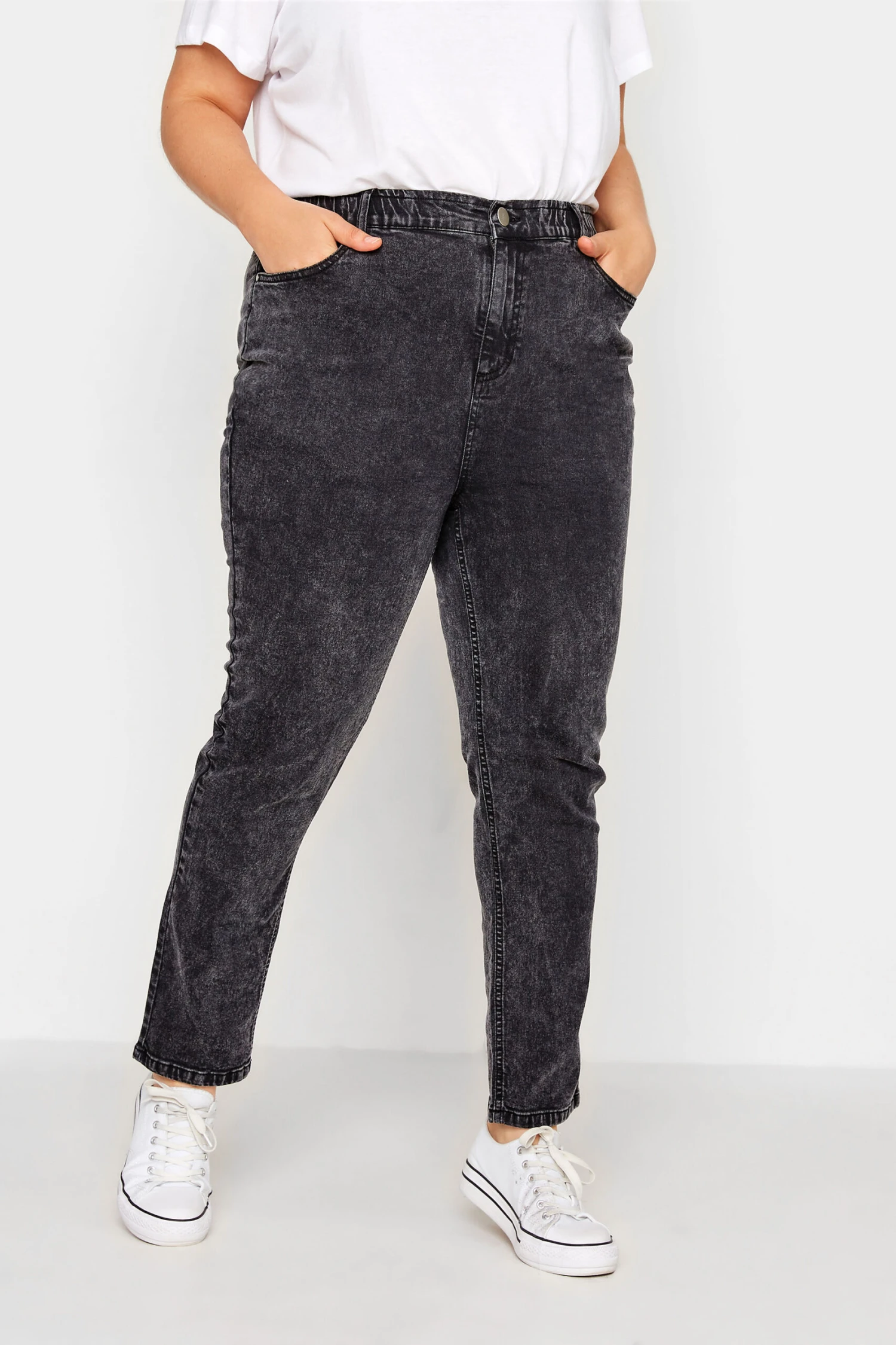 YOURS Curve Bleach Black Stretch Elasticated Waist MOM Jeans 4 YOURS Curve Bleach Black Stretch Elasticated Waist MOM Jeans - Image 4
