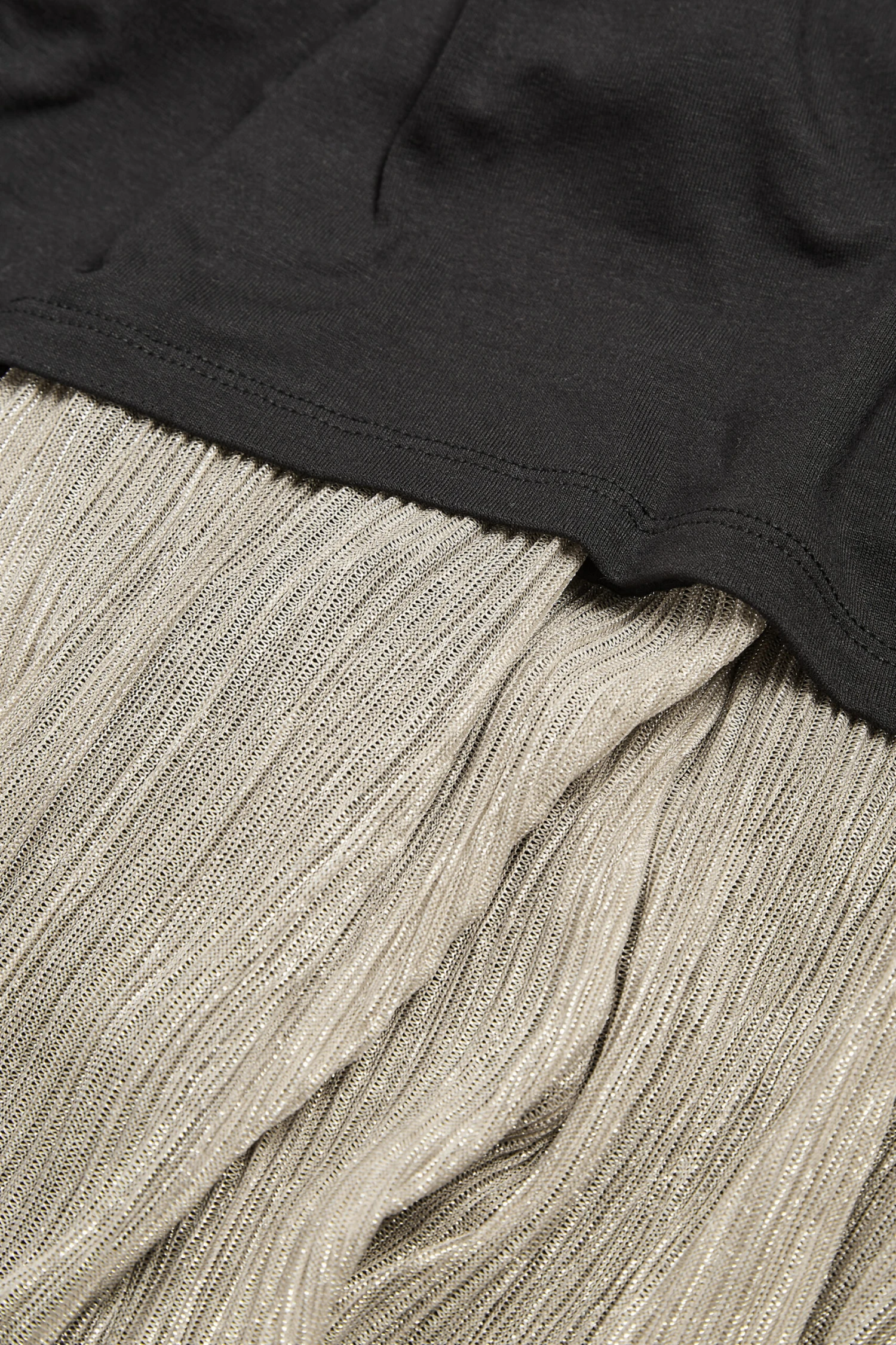 YOURS LUXURY Curve Black & Gold Double Layer Pleated Blouse 4 YOURS LUXURY Curve Black & Gold Double Layer Pleated Blouse - Image 4