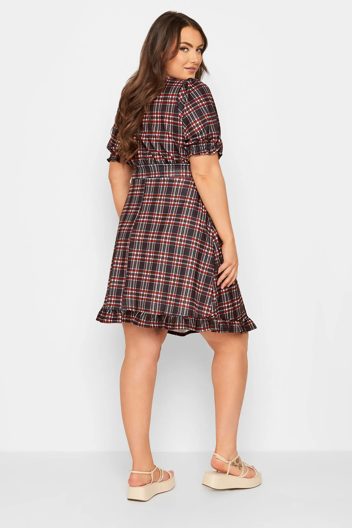 YOURS Curve Black & Red Check V-Neck Midi Dress 2 YOURS Curve Black & Red Check V-Neck Midi Dress - Image 2