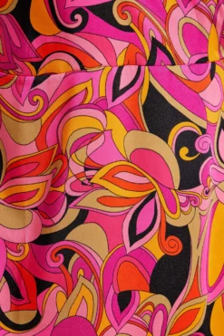 YOURS LONDON Curve Hot Pink Abstract Print Satin Wrap Dress -Outlet Stylo Wise Store 1f6c1cb1 c77c 49 161575 Z scaled