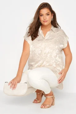 YOURS Curve Cream Satin Leaf Print Shirt 8 YOURS Curve Cream Satin Leaf Print Shirt -Outlet Stylo Wise Store 294c5a79 7ec3 40 173860 D scaled