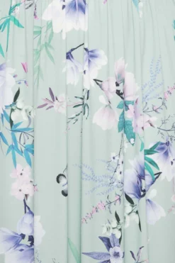 YOURS LONDON Light Blue Floral Shirred Maxi Dress 9 YOURS LONDON Light Blue Floral Shirred Maxi Dress -Outlet Stylo Wise Store 297c7586 b2a2 4f 162126 Z scaled