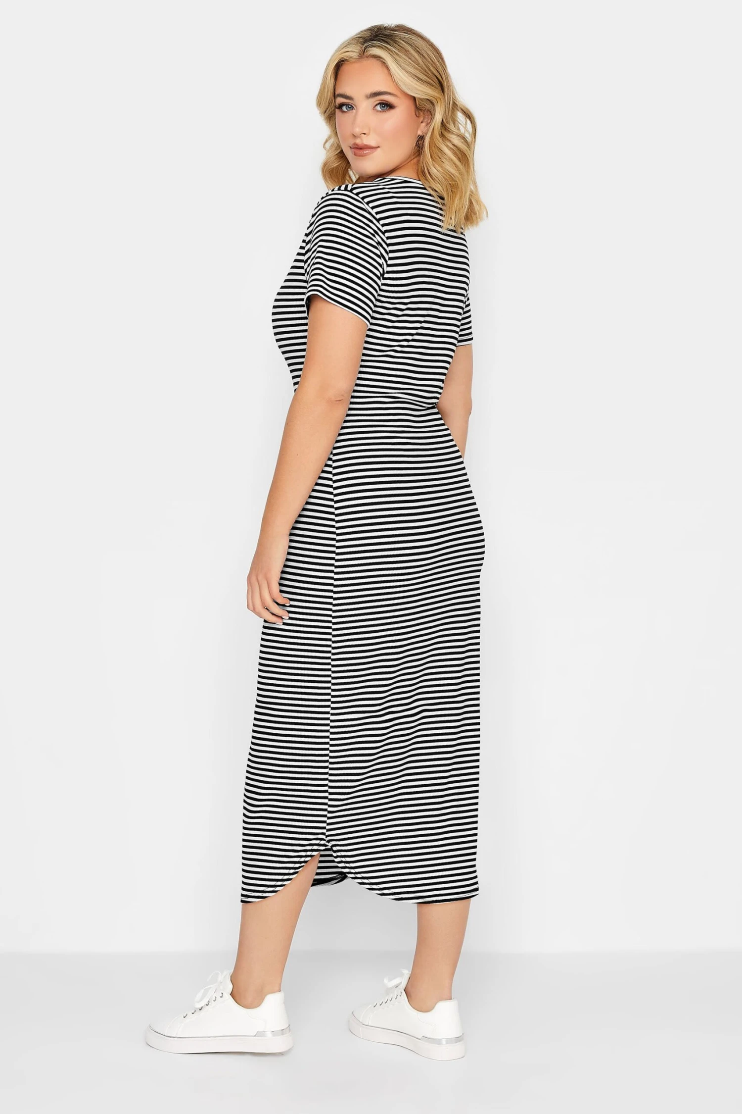 YOURS PETITE Curve Black Stripe Midaxi Dress 2 YOURS PETITE Curve Black Stripe Midaxi Dress - Image 2