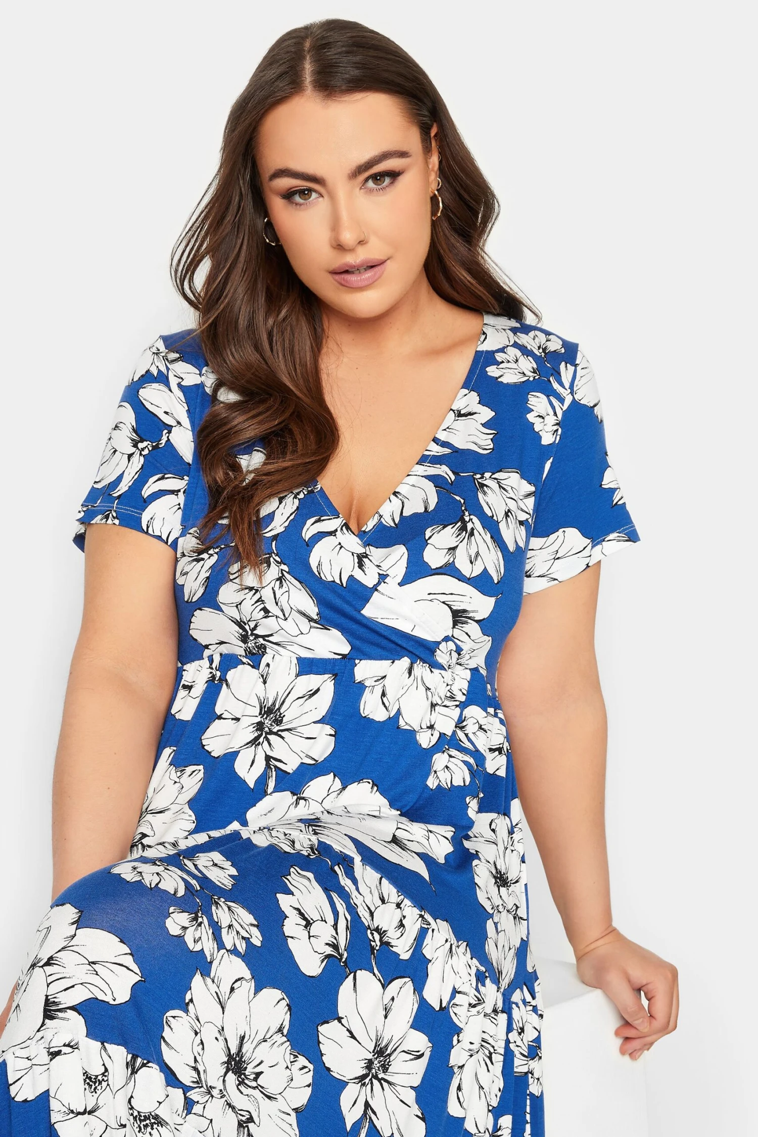 YOURS Curve Cobalt Blue Floral V-Neck Tiered Wrap Dress 3 YOURS Curve Cobalt Blue Floral V-Neck Tiered Wrap Dress - Image 3