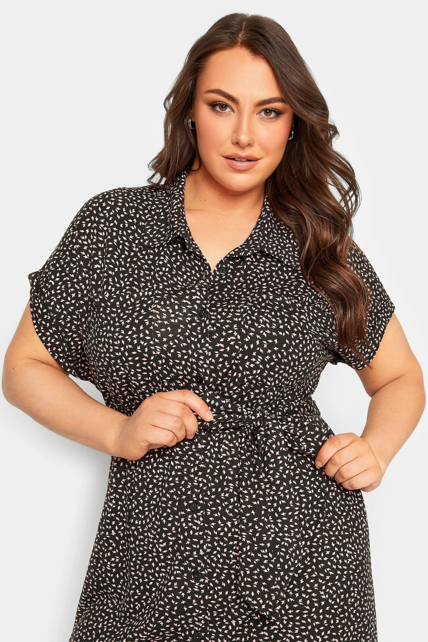 YOURS Curve Black Leaf Print Spilt Hem Midaxi Shirt Dress 3 YOURS Curve Black Leaf Print Spilt Hem Midaxi Shirt Dress - Image 3