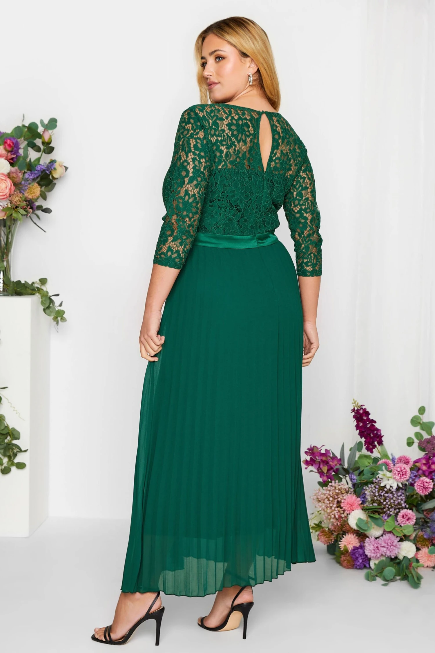 YOURS LONDON Curve Forest Green Lace Pleated Maxi Dress 2 YOURS LONDON Curve Forest Green Lace Pleated Maxi Dress - Image 2