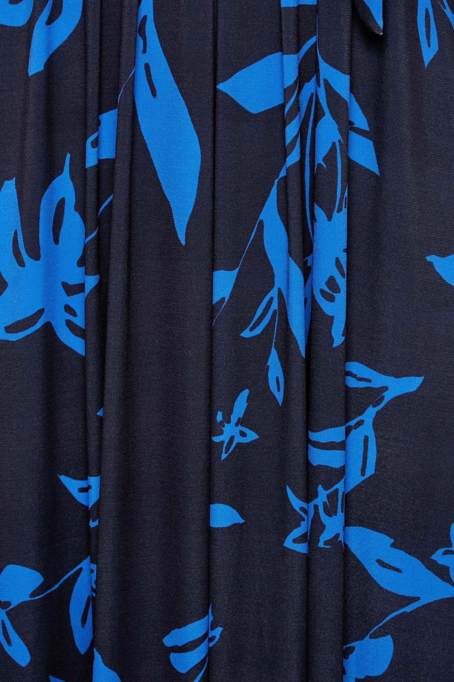 YOURS Curve Cobalt Blue Leaf Print Maxi Wrap Dress 4 YOURS Curve Cobalt Blue Leaf Print Maxi Wrap Dress - Image 4