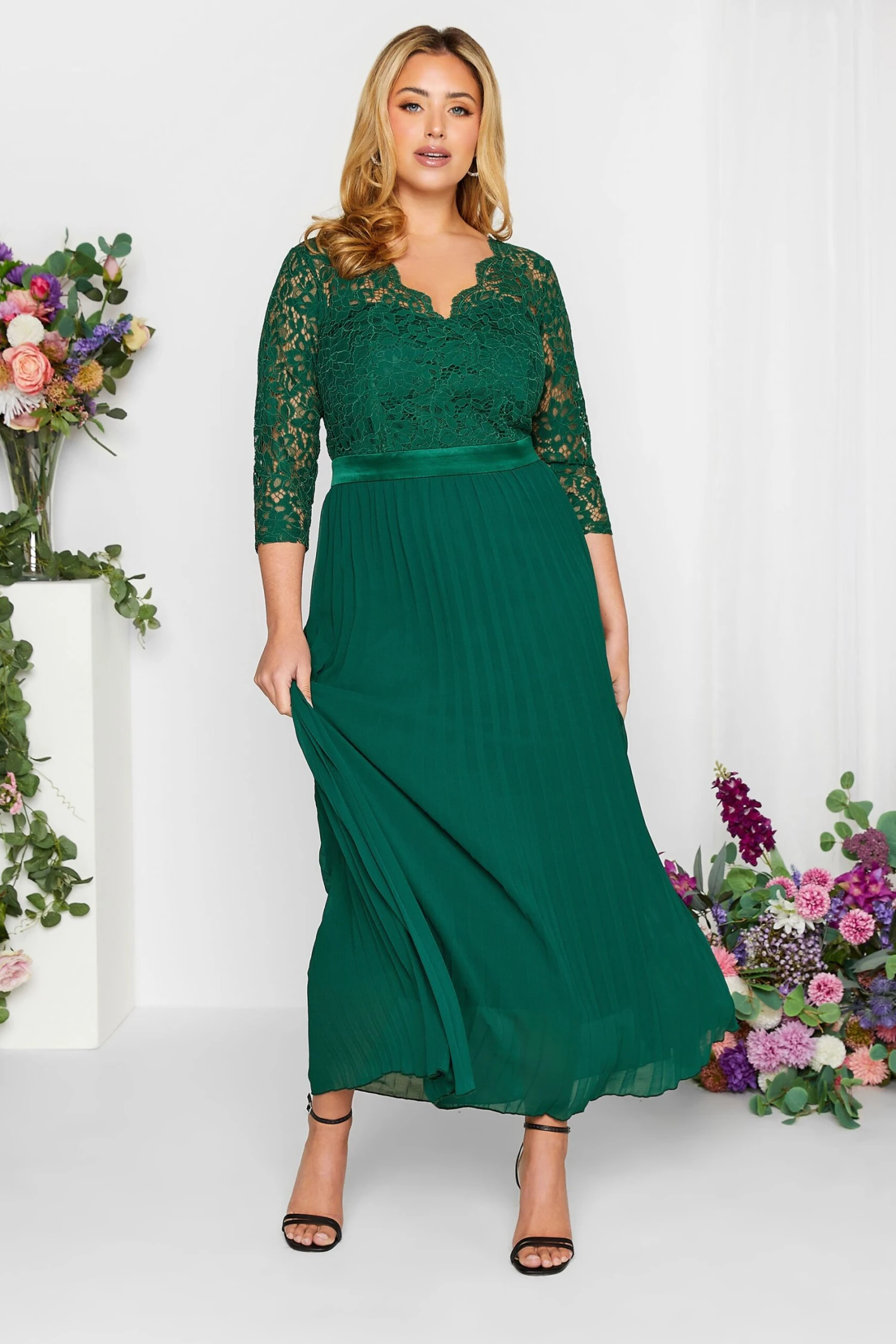 YOURS LONDON Curve Forest Green Lace Pleated Maxi Dress 1 YOURS LONDON Curve Forest Green Lace Pleated Maxi Dress