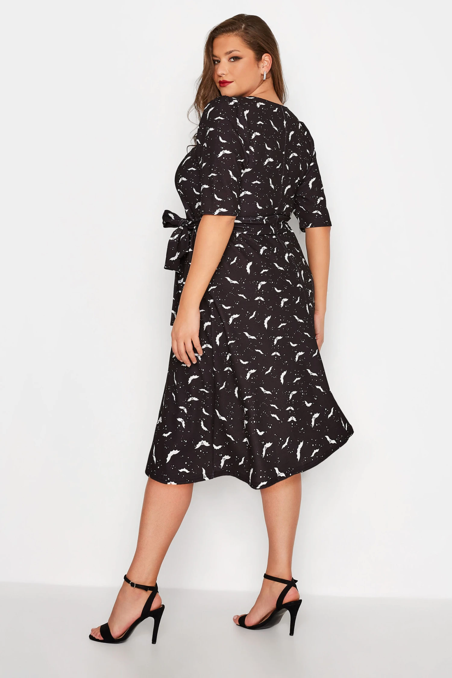 YOURS LONDON Curve Black Bat Square Neck Dress 2 YOURS LONDON Curve Black Bat Square Neck Dress - Image 2
