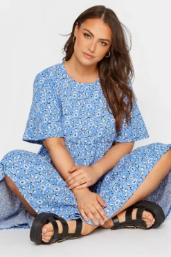 YOURS Curve Blue Ditsy Print Tiered Dress -Outlet Stylo Wise Store 4c0298c7 7c4c 43 300802 D scaled