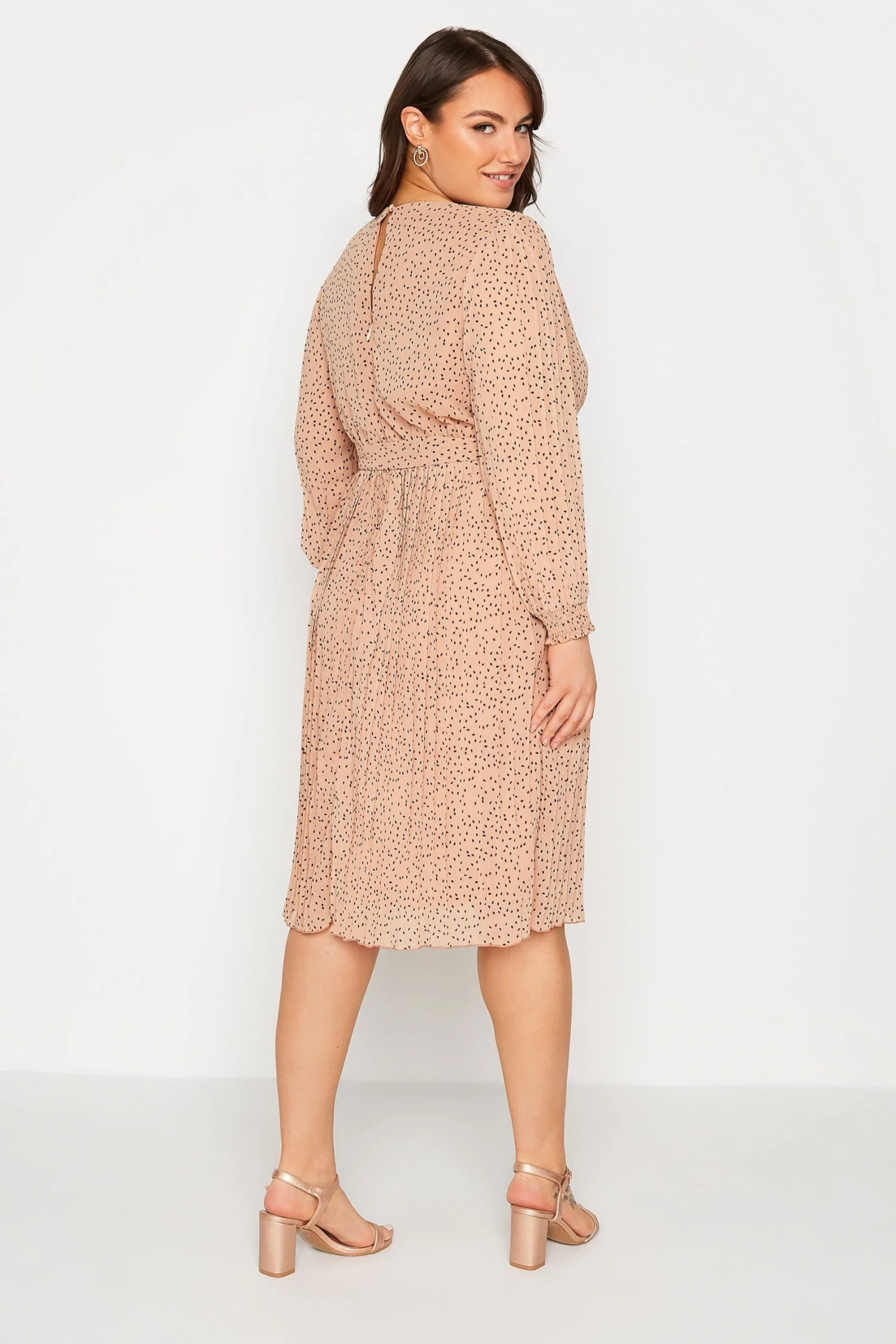 YOURS LONDON Curve Beige Brown Spot Print Pleated Wrap Dress 2 YOURS LONDON Curve Beige Brown Spot Print Pleated Wrap Dress - Image 2