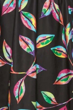 YOURS Curve Black Tropical Print Frill Swimdress 9 YOURS Curve Black Tropical Print Frill Swimdress -Outlet Stylo Wise Store 51f1acfe eddf 46 150304 Z scaled