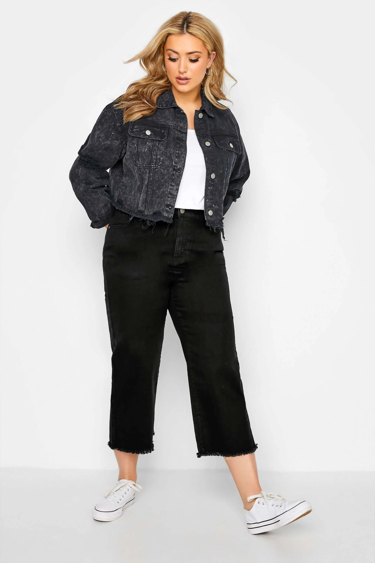 YOURS Curve Black Stretch Wide Leg Cropped Jeans 2 YOURS Curve Black Stretch Wide Leg Cropped Jeans - Image 2