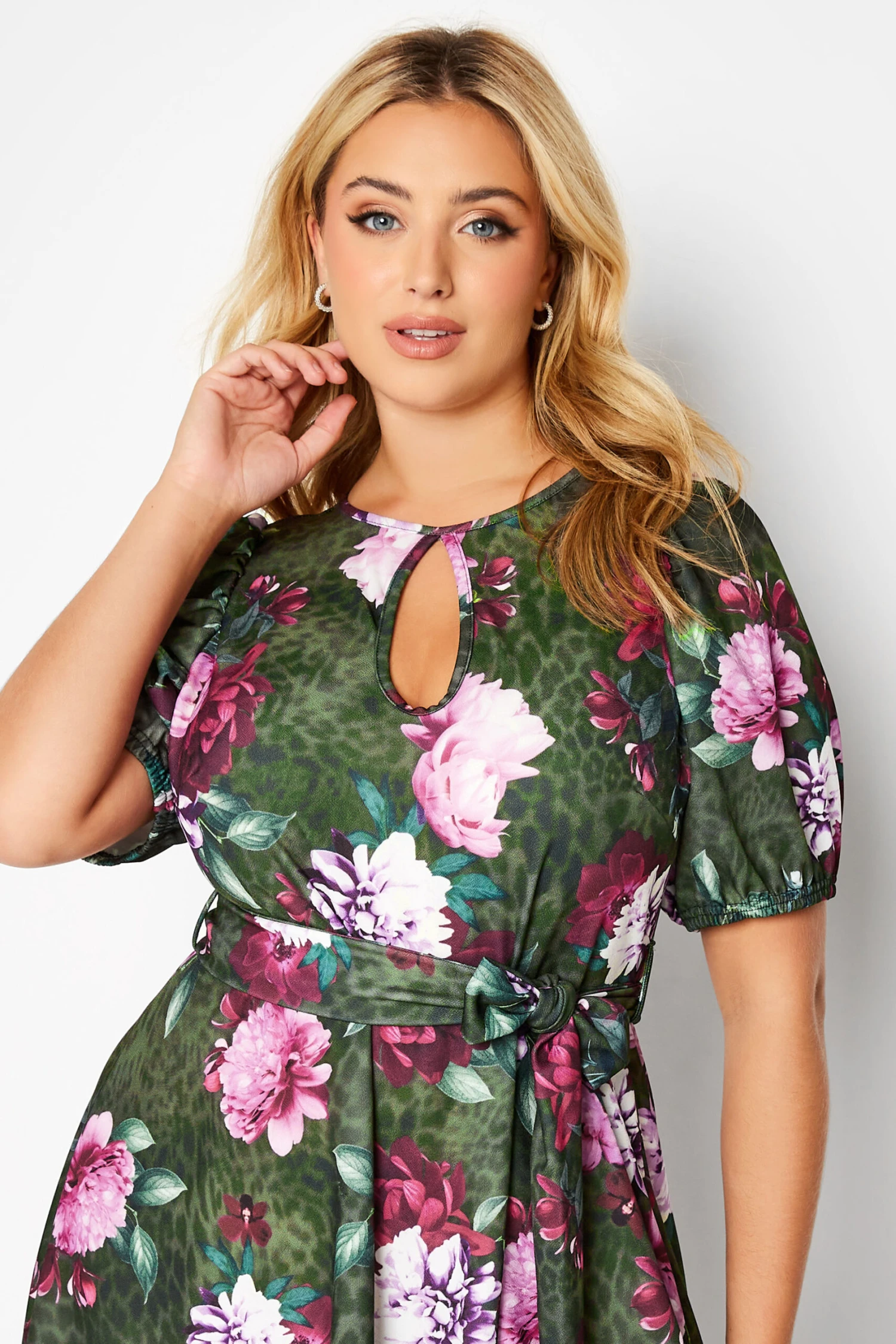 YOURS LONDON Curve Green Floral Animal Print Keyhole Skater Dress 3 YOURS LONDON Curve Green Floral Animal Print Keyhole Skater Dress - Image 3