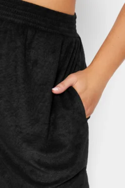 YOURS Curve Black Towelling Beach Shorts 8 YOURS Curve Black Towelling Beach Shorts -Outlet Stylo Wise Store 5ca1d1f2 1ffb 46 150351 C scaled