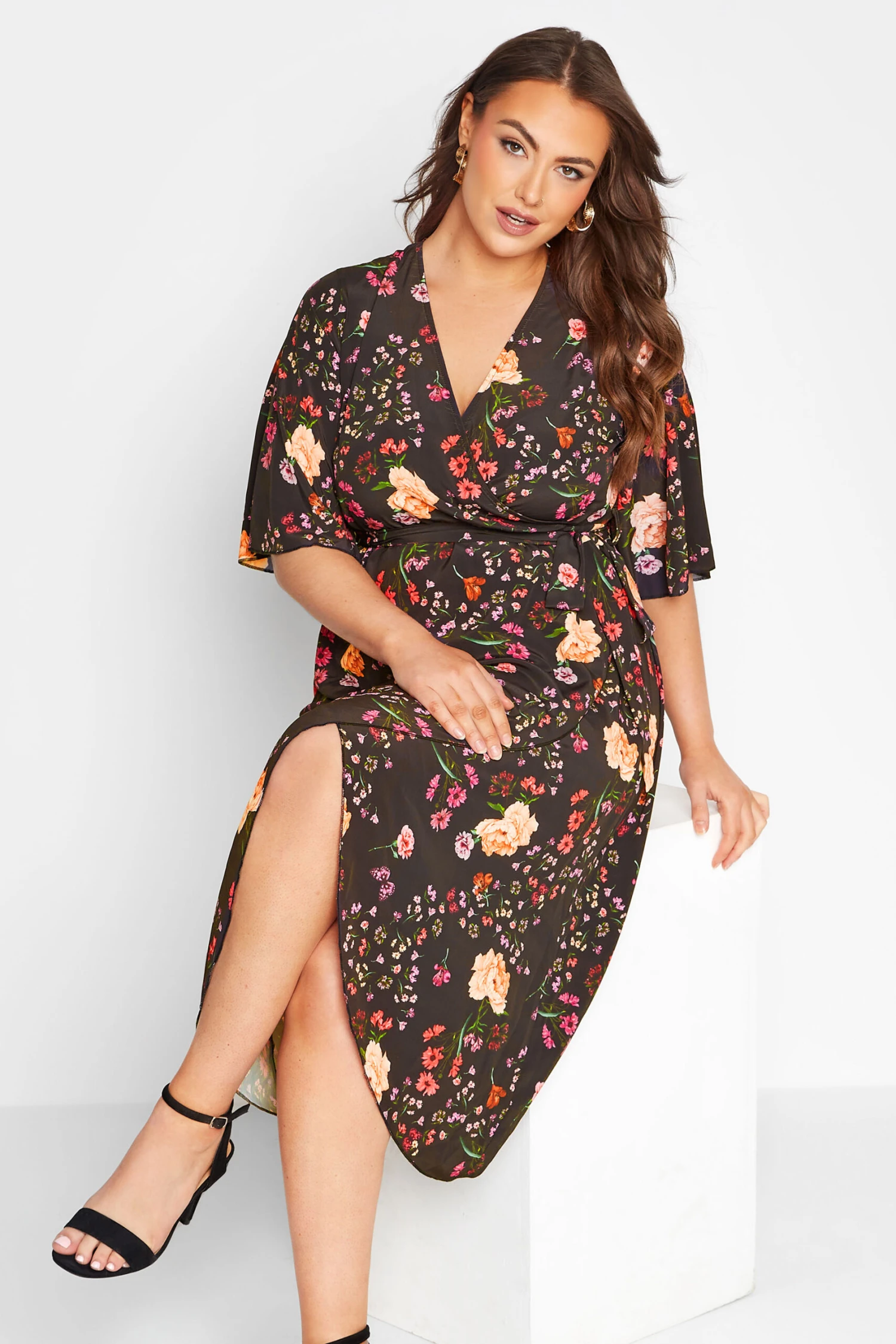 YOURS LONDON Curve Black Floral Print Midi Wrap Dress 3 YOURS LONDON Curve Black Floral Print Midi Wrap Dress - Image 3
