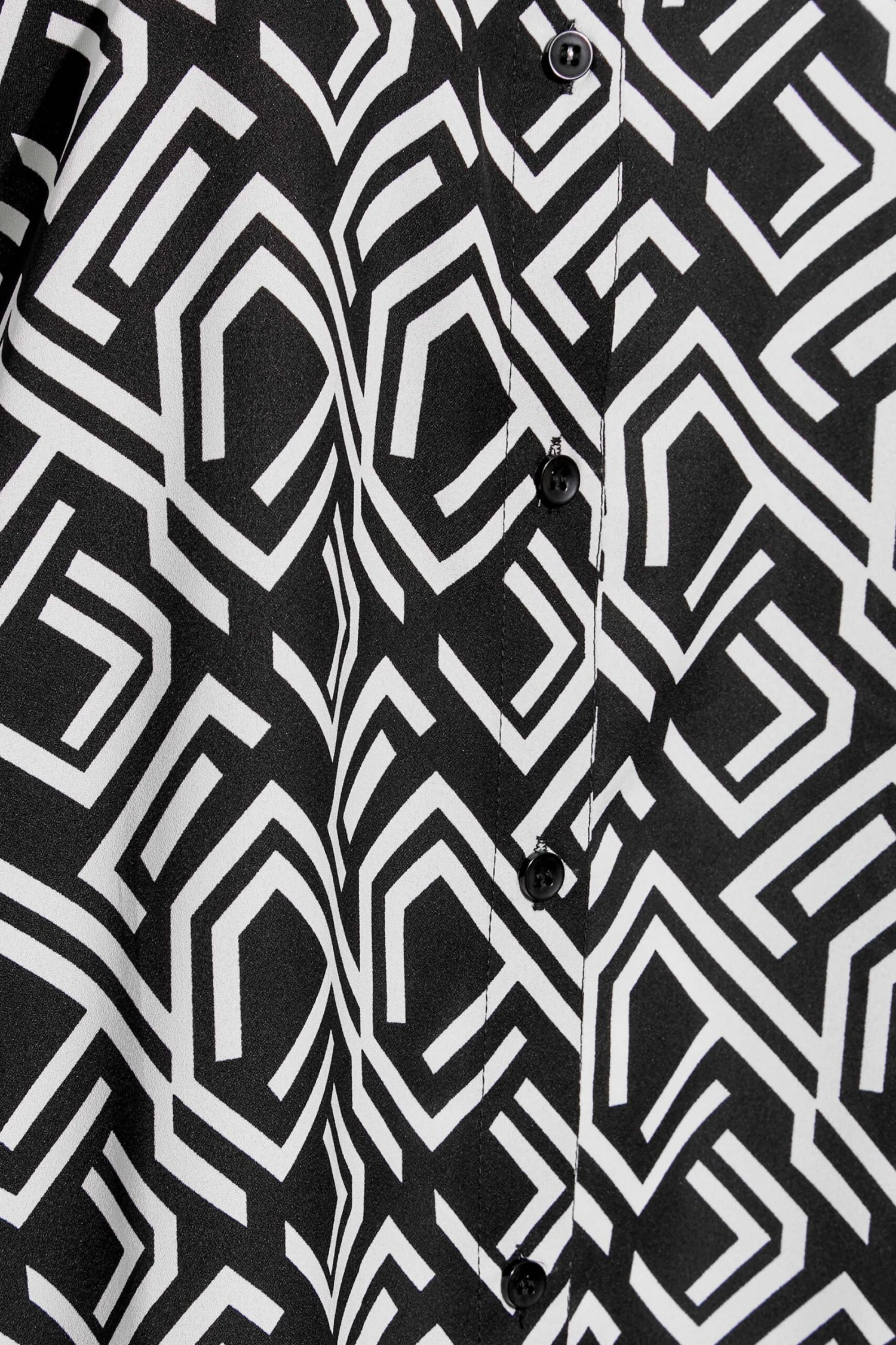 YOURS Curve Black Geometric Print Cold Shoulder Shirt 4 YOURS Curve Black Geometric Print Cold Shoulder Shirt - Image 4