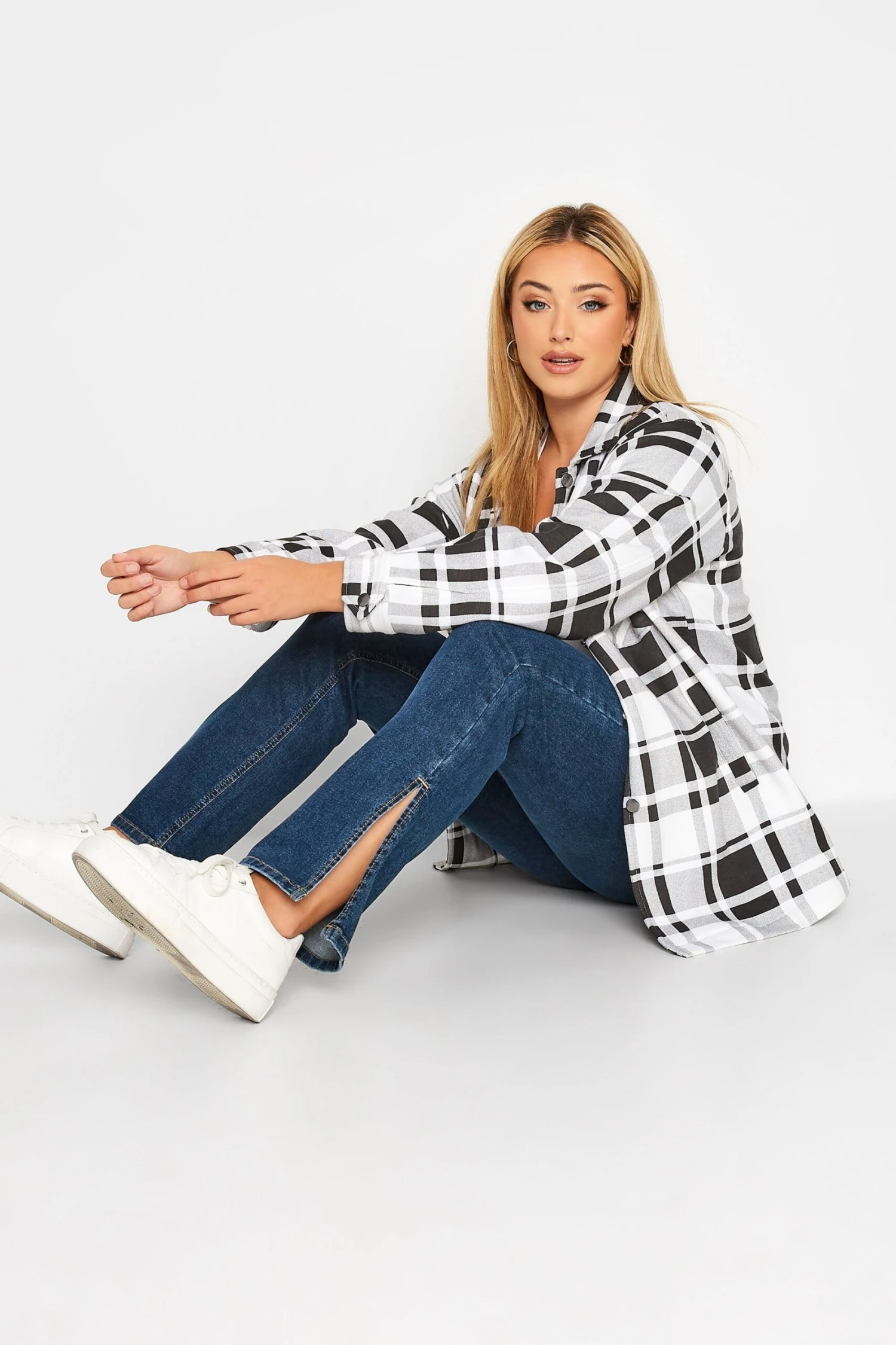 YOURS Curve Blue Side Split Stretch Straight Leg Jeans 2 YOURS Curve Blue Side Split Stretch Straight Leg Jeans - Image 2