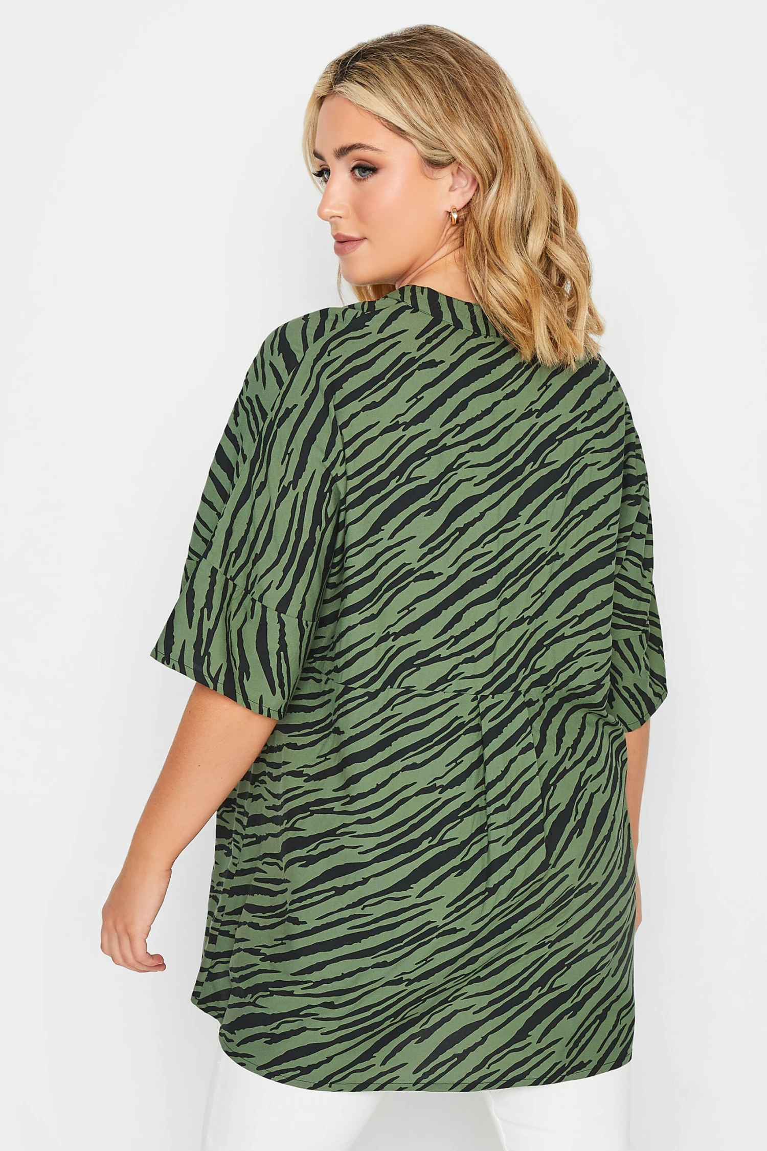 YOURS Curve Green Zebra Print Pleat Front Blouse 2 YOURS Curve Green Zebra Print Pleat Front Blouse - Image 2