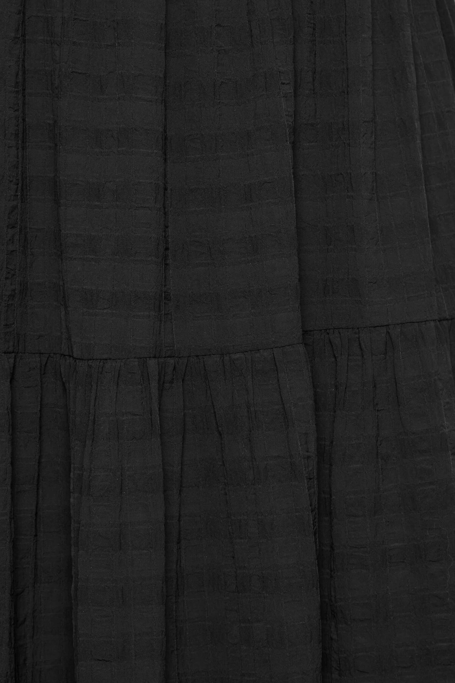 LIMITED COLLECTION Curve Black Textured Tiered Smock Dress 5 LIMITED COLLECTION Curve Black Textured Tiered Smock Dress - Image 5