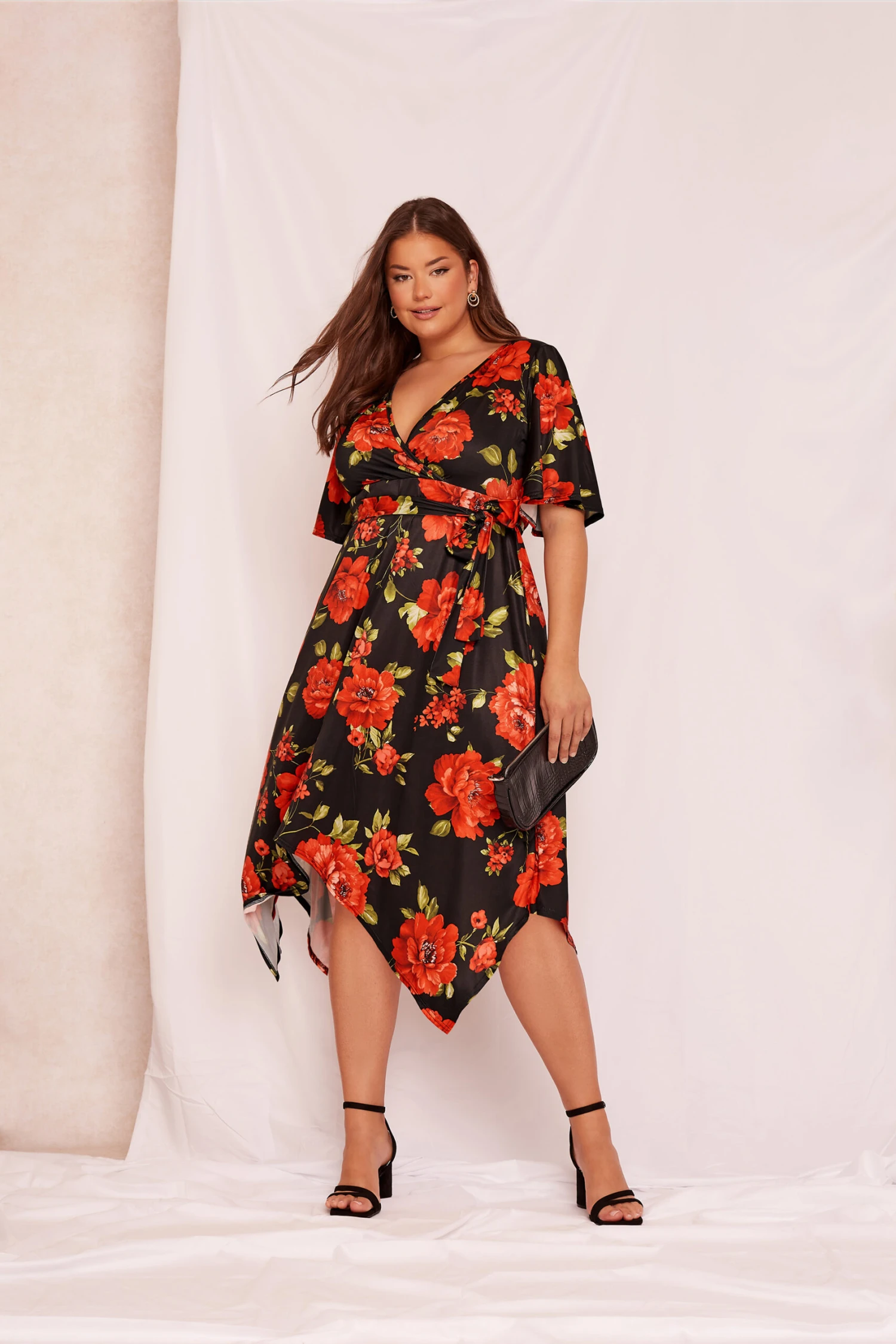YOURS LONDON Curve Black & Red Floral Hanky Hem Dress 4 YOURS LONDON Curve Black & Red Floral Hanky Hem Dress - Image 4