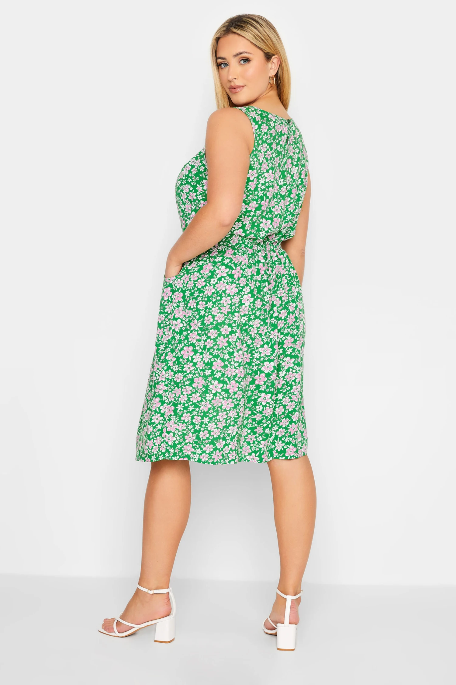 YOURS Curve Green Floral Ditsy Print Mini Dress 2 YOURS Curve Green Floral Ditsy Print Mini Dress - Image 2