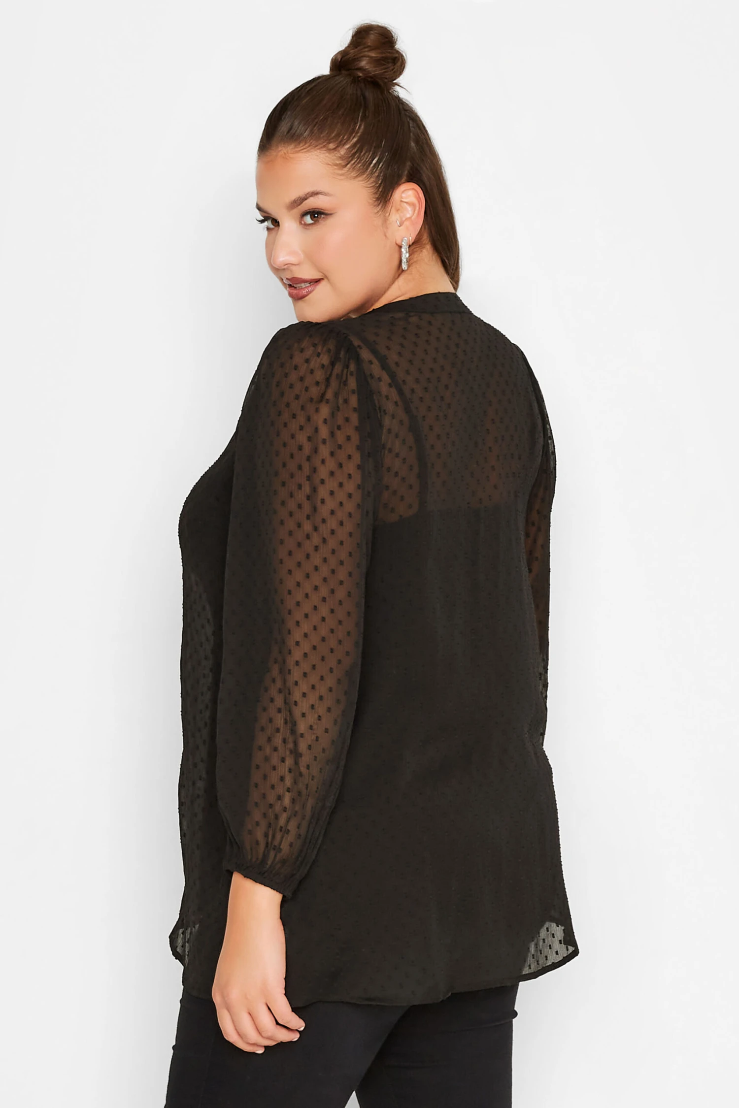 YOURS LONDON Curve Black Balloon Sleeve Dobby Blouse 2 YOURS LONDON Curve Black Balloon Sleeve Dobby Blouse - Image 2