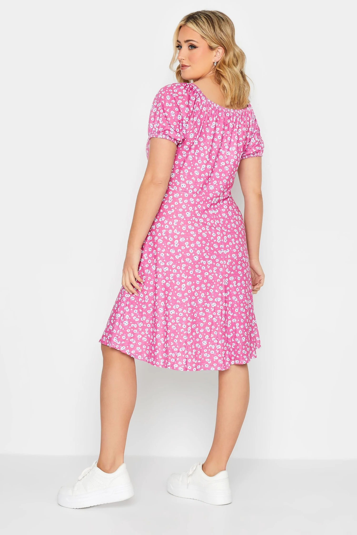 YOURS PETITE Curve Pink Daisy Print Ruched Front Dress 2 YOURS PETITE Curve Pink Daisy Print Ruched Front Dress - Image 2