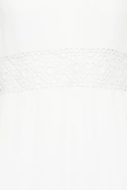 YOURS PETITE Curve White Crochet Trim Maxi Dress 9 YOURS PETITE Curve White Crochet Trim Maxi Dress -Outlet Stylo Wise Store 8176483e 15f0 41 174551 Z scaled