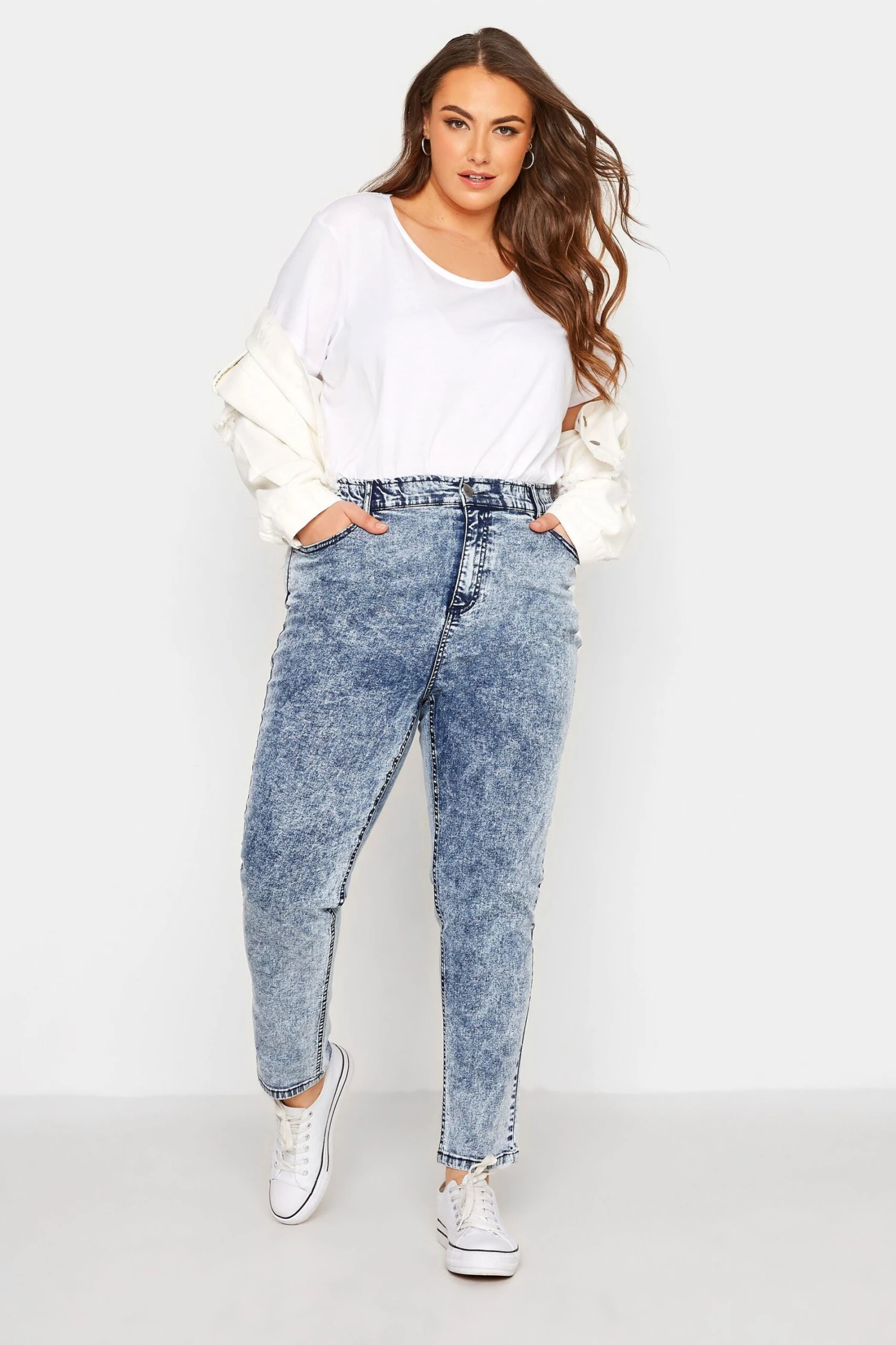 YOURS Curve Bleach Blue Stretch Elasticated Waist MOM Jeans 1 YOURS Curve Bleach Blue Stretch Elasticated Waist MOM Jeans