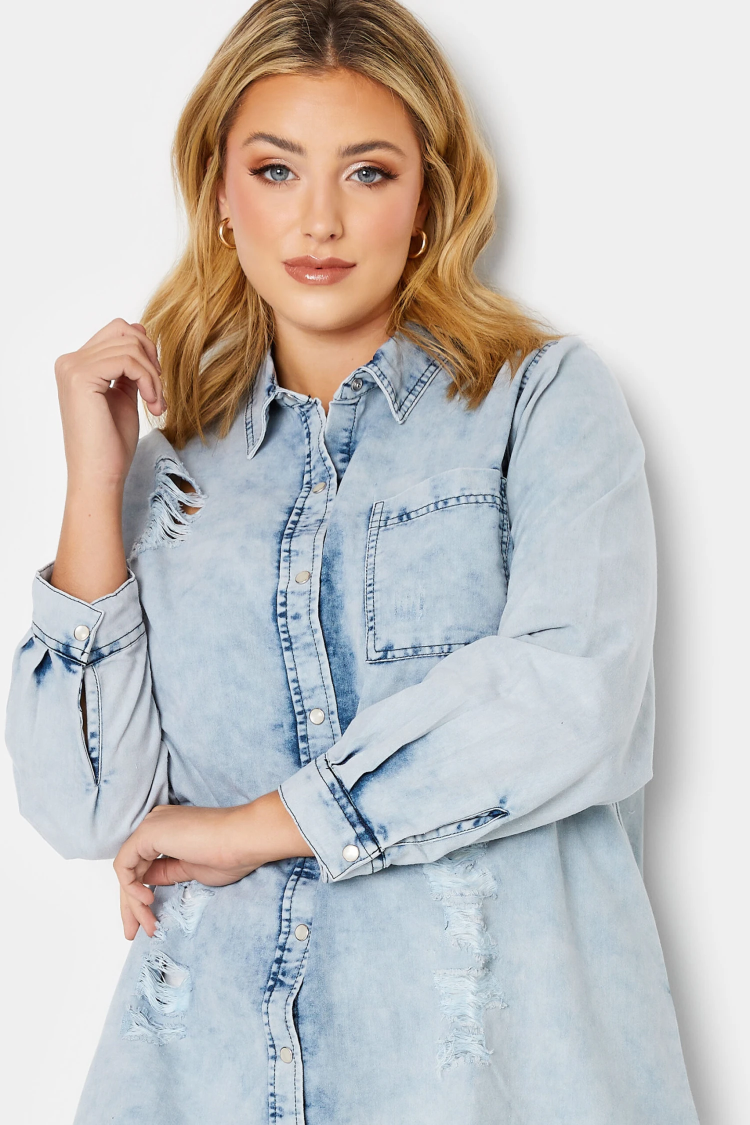 YOURS Curve Bleach Blue Distressed Denim Shirt 3 YOURS Curve Bleach Blue Distressed Denim Shirt - Image 3