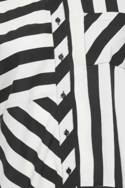 YOURS Curve Black Stripe Print Shirt 9 YOURS Curve Black Stripe Print Shirt -Outlet Stylo Wise Store 874834fd 79f1 44 330097 Z scaled