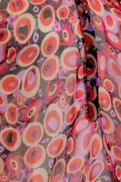 YOURS Curve Black & Red Retro Swirl Print Balloon Sleeve Shirt -Outlet Stylo Wise Store 894bc42f d5d8 47 174023 Z scaled