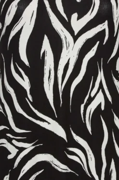 YOURS Curve Black Animal Print Beach Dress -Outlet Stylo Wise Store 8d3d0dc9 3e5f 48 150324 Z scaled