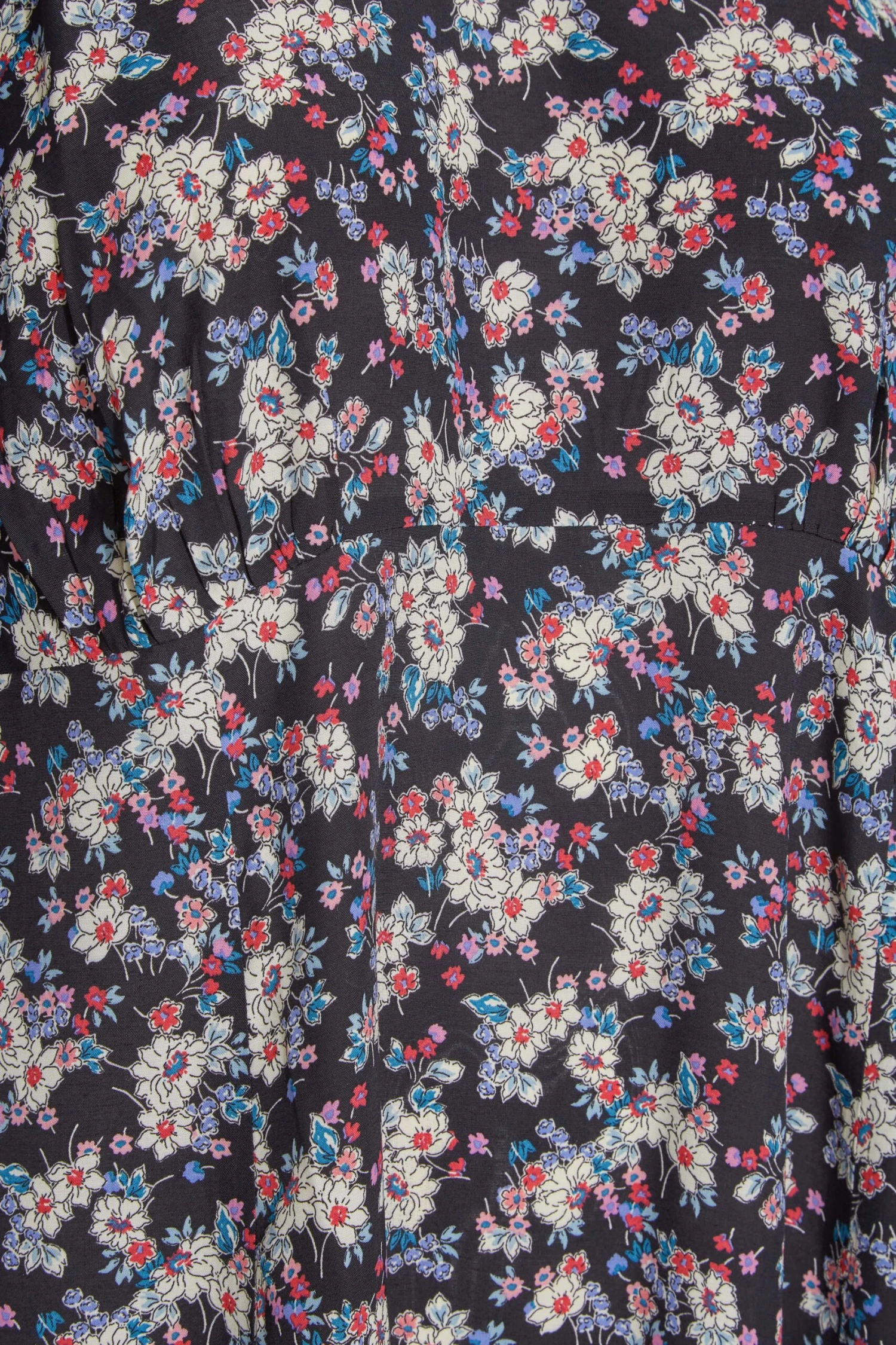 YOURS Curve Black Ditsy Print Side Split Midi Dress 4 YOURS Curve Black Ditsy Print Side Split Midi Dress - Image 4