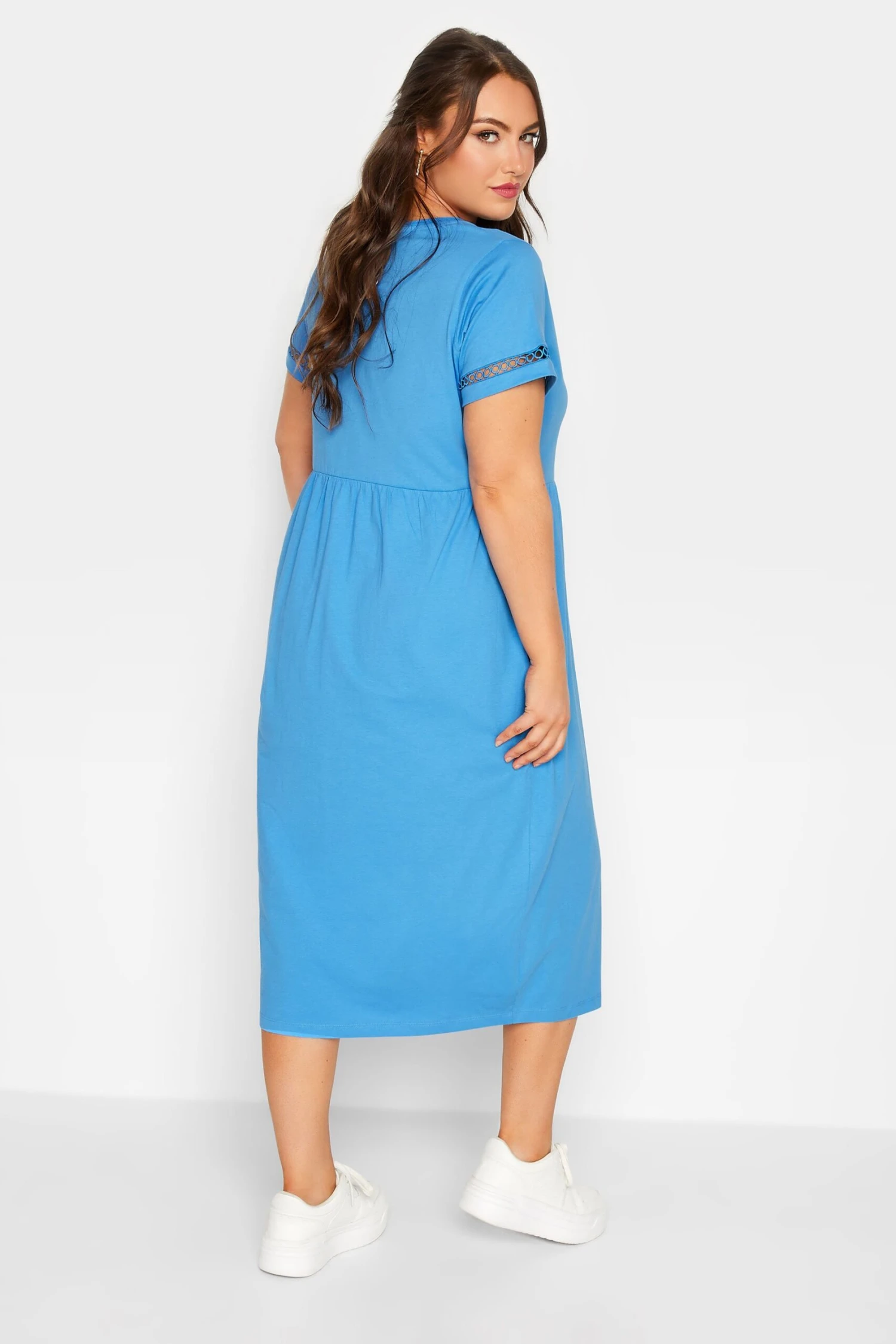 LIMITED COLLECTION Curve Blue Crochet Trim T-Shirt Dress 2 LIMITED COLLECTION Curve Blue Crochet Trim T-Shirt Dress - Image 2