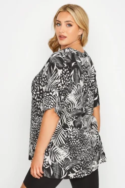 YOURS Curve Black Palm Print V-Neck Shirt -Outlet Stylo Wise Store a60f451e f8a4 4e 173856 D scaled