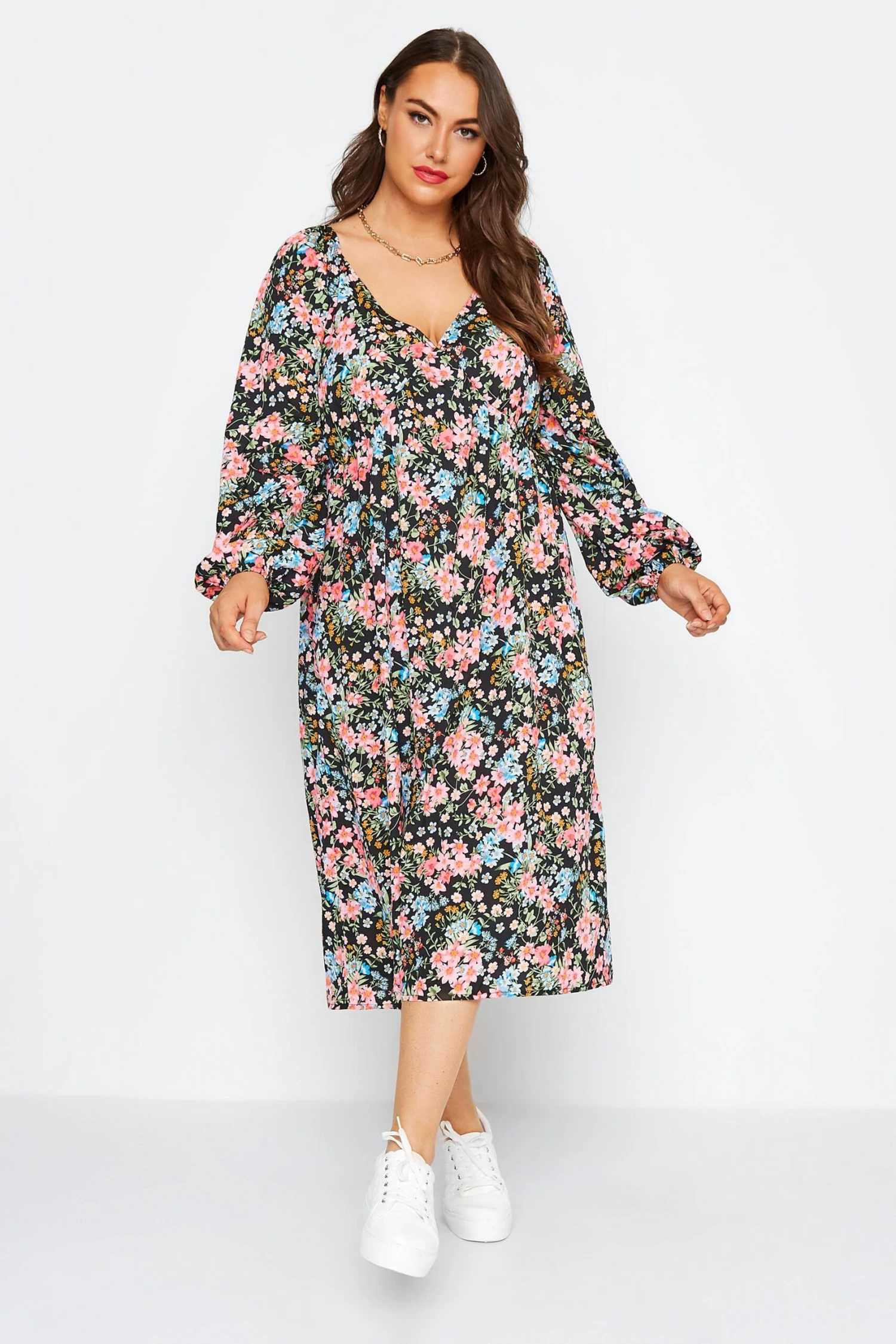 LIMITED COLLECTION Curve Black Floral Balloon Sleeve Midi Dress 1 LIMITED COLLECTION Curve Black Floral Balloon Sleeve Midi Dress