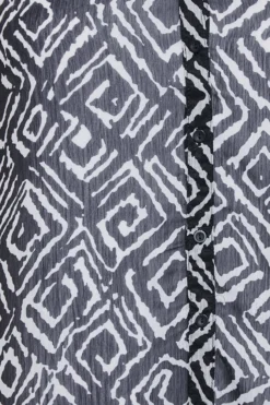 YOURS Curve Black Short Frill Sleeve Shirt -Outlet Stylo Wise Store af241469 0770 46 173868 Z scaled