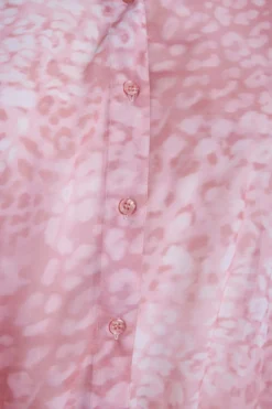 YOURS LONDON Curve Pink Leopard Print Chiffon Shirt 9 YOURS LONDON Curve Pink Leopard Print Chiffon Shirt -Outlet Stylo Wise Store c5fa6405 e919 4f 161347 Z scaled