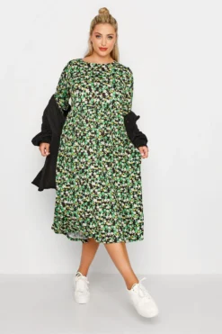 LIMITED COLLECTION Curve Green Floral Smock Dress 11 LIMITED COLLECTION Curve Green Floral Smock Dress -Outlet Stylo Wise Store c6b18787 e278 4b 214985 A scaled