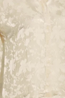 YOURS Curve Cream Satin Leaf Print Shirt 9 YOURS Curve Cream Satin Leaf Print Shirt -Outlet Stylo Wise Store c8700aaa 0e79 42 173860 Z scaled