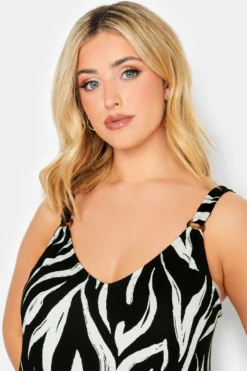 YOURS Curve Black Animal Print Beach Dress -Outlet Stylo Wise Store cfcd751f a7c8 4d 150324 D scaled