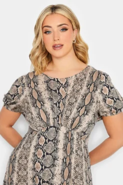 YOURS PETITE Curve Black Snake Print Midi Dress 8 YOURS PETITE Curve Black Snake Print Midi Dress -Outlet Stylo Wise Store d0a7f336 adcb 4e 174473 D scaled