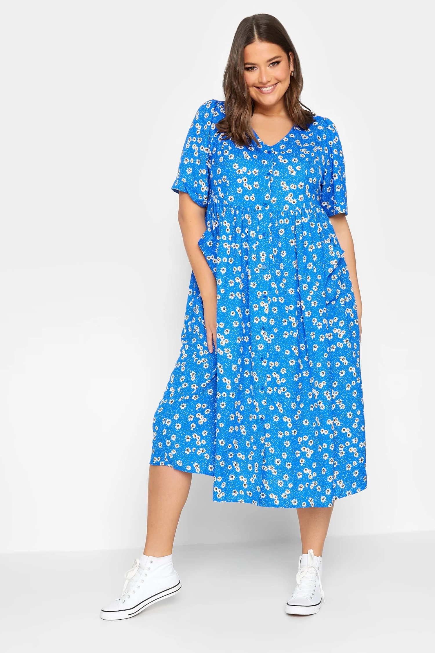 YOURS Curve Blue Daisy Print Smock Dress 1 YOURS Curve Blue Daisy Print Smock Dress