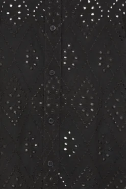 YOURS Curve Black Broderie Anglaise Shirt -Outlet Stylo Wise Store d6e64f8c 3dae 4d 131763 Z scaled