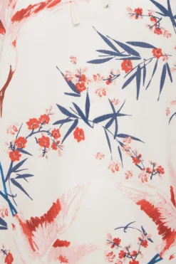 YOURS Curve Cream Floral Print Tie Neck Blouse -Outlet Stylo Wise Store d8a3c983 d63e 45 174323 Z scaled