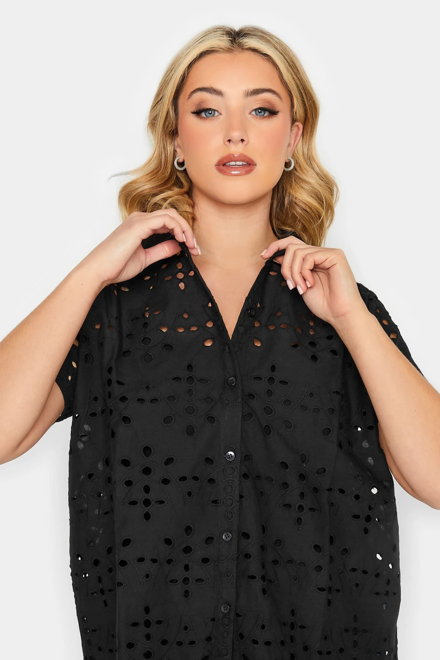 YOURS PETITE Curve Black Broderie Anglaise Short Sleeve Shirt 3 YOURS PETITE Curve Black Broderie Anglaise Short Sleeve Shirt - Image 3